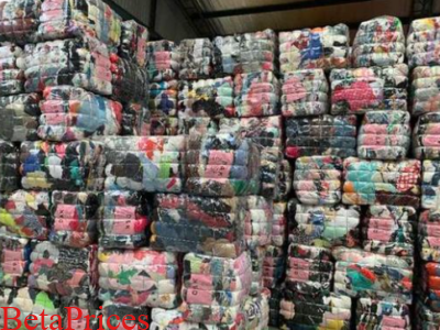 Wholesale China Overstock Clothes bales bulk company